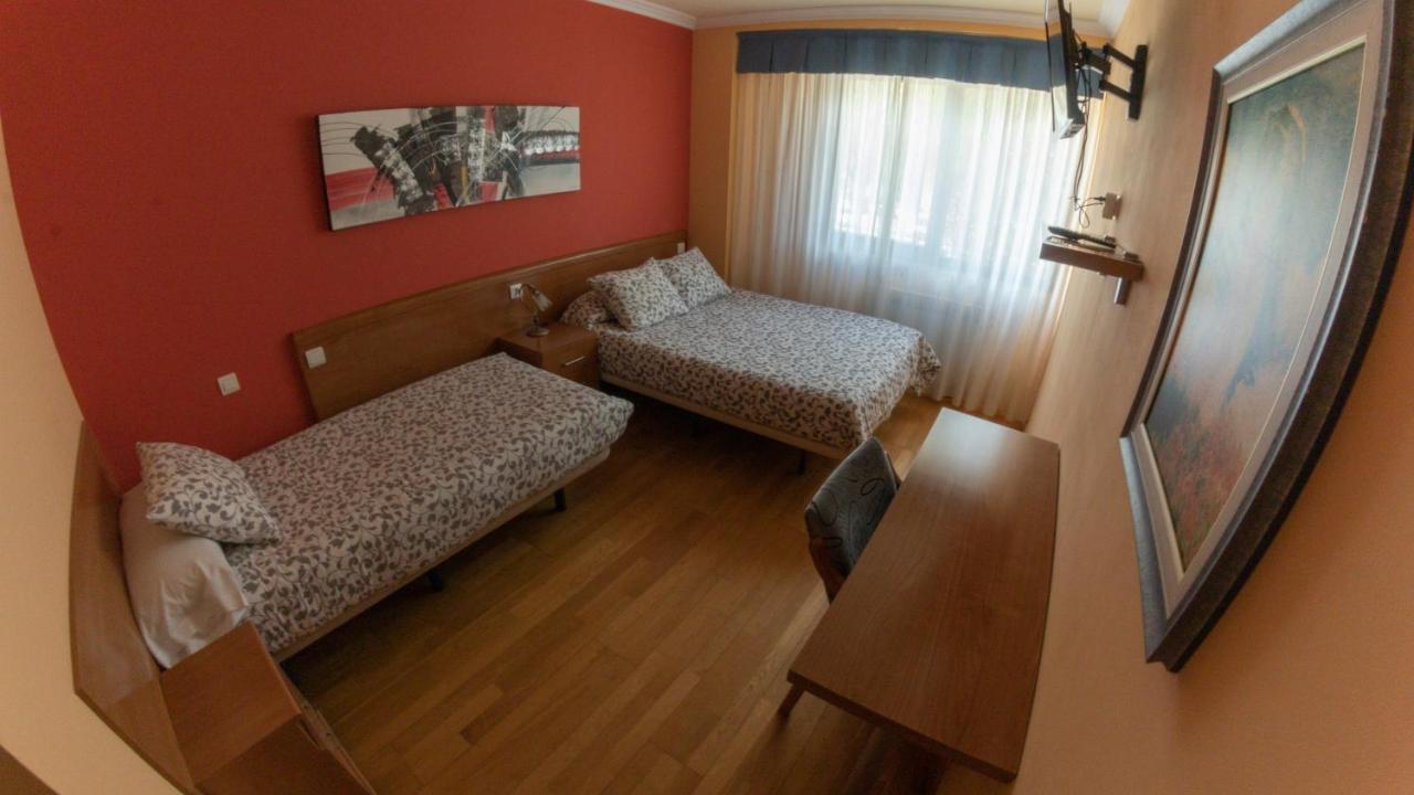 Hostal Santiago 2 Burgo エクステリア 写真