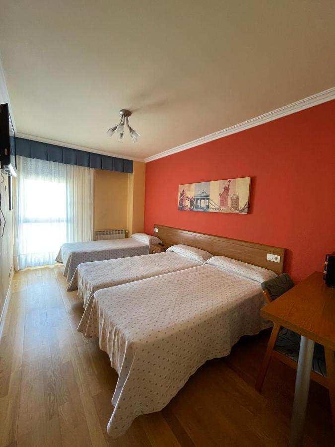Hostal Santiago 2 Burgo エクステリア 写真
