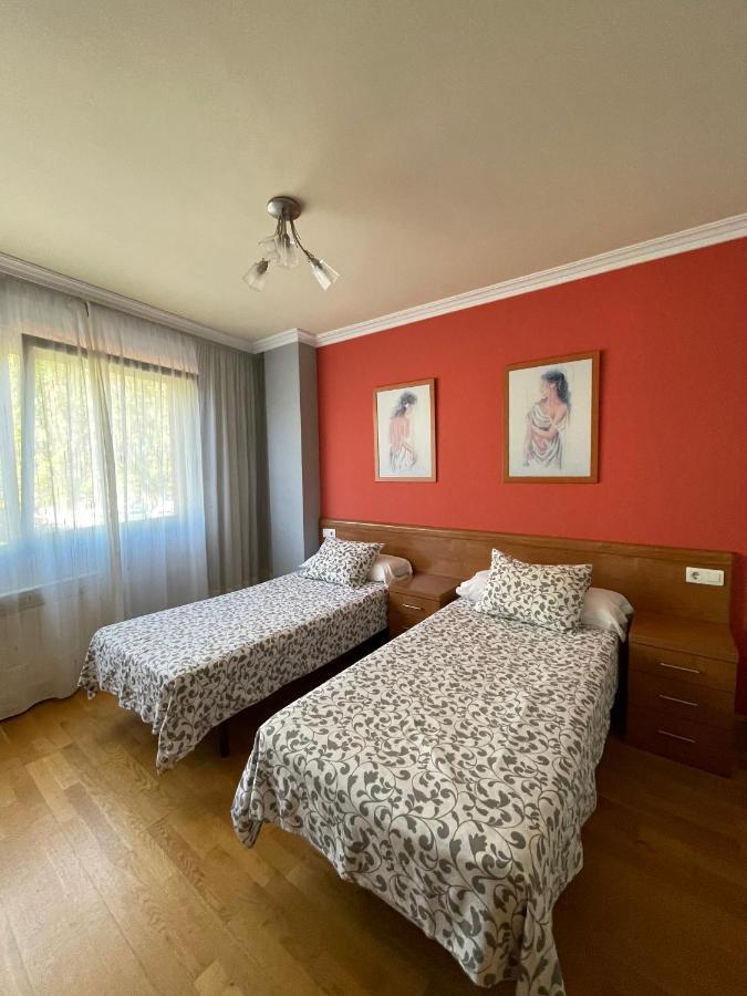 Hostal Santiago 2 Burgo エクステリア 写真