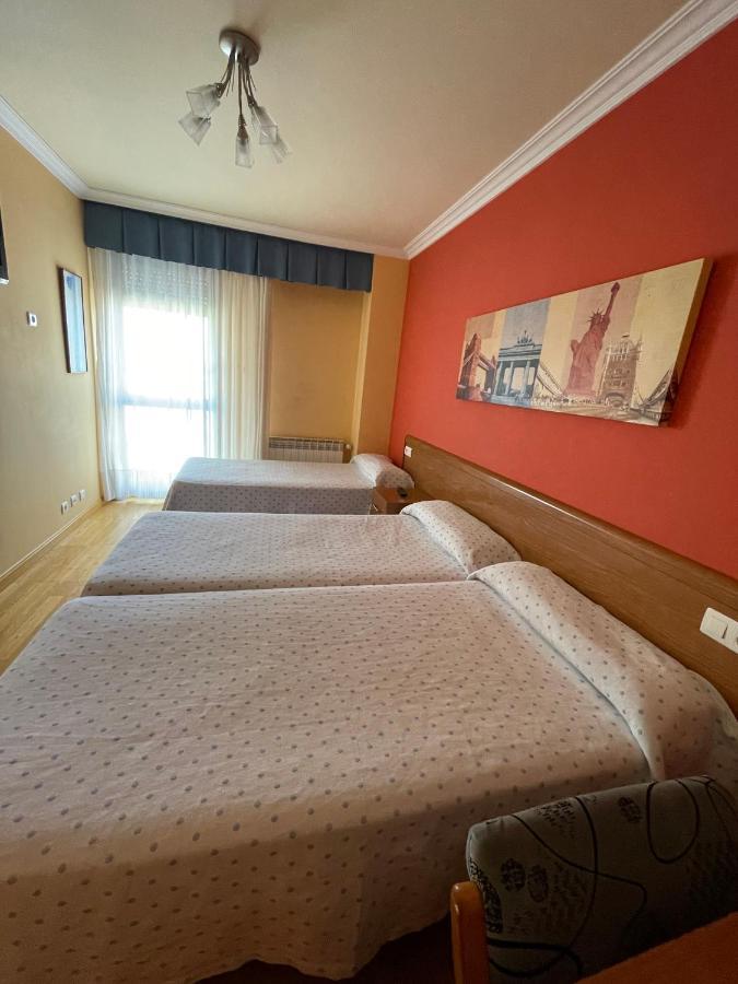Hostal Santiago 2 Burgo エクステリア 写真