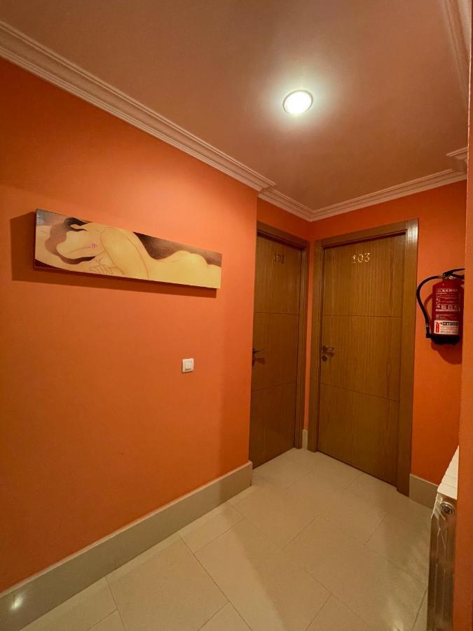 Hostal Santiago 2 Burgo エクステリア 写真