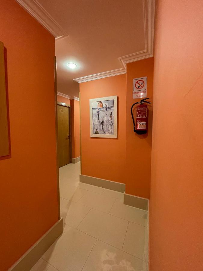 Hostal Santiago 2 Burgo エクステリア 写真