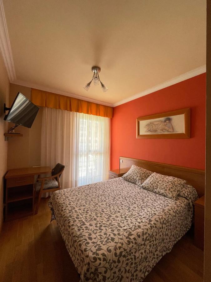 Hostal Santiago 2 Burgo エクステリア 写真