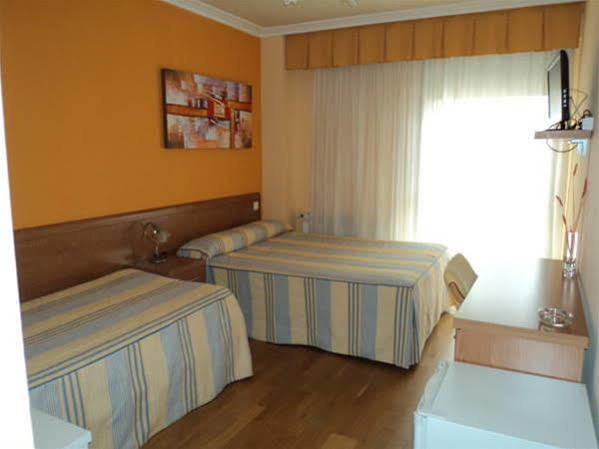 Hostal Santiago 2 Burgo エクステリア 写真